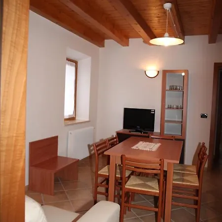 公寓 Diffuso Valcellina E Val Vajont In Cimolais Basoia