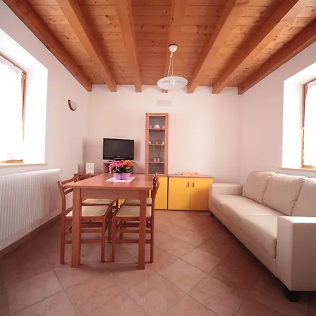 公寓 Diffuso Valcellina E Val Vajont In Cimolais Basoia